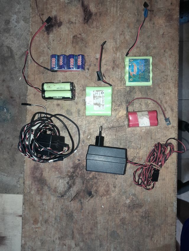 Caricabatterie e batterie