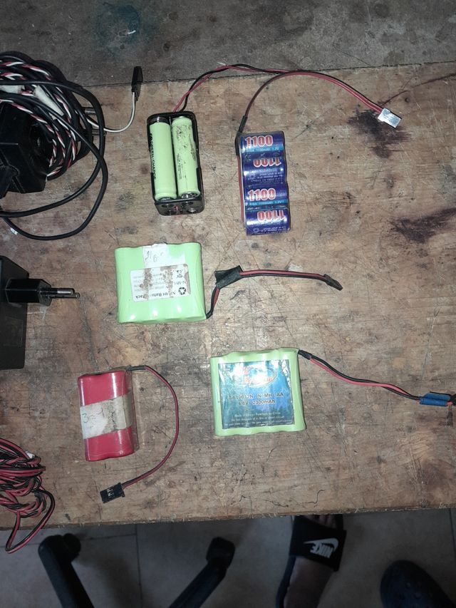 Caricabatterie e batterie