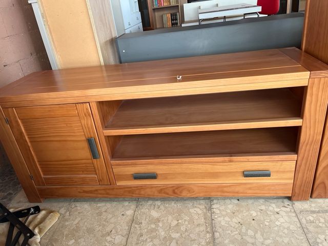 Mueble TV madera maciza