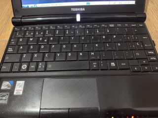 PORTATIL TOSHIBA NB300