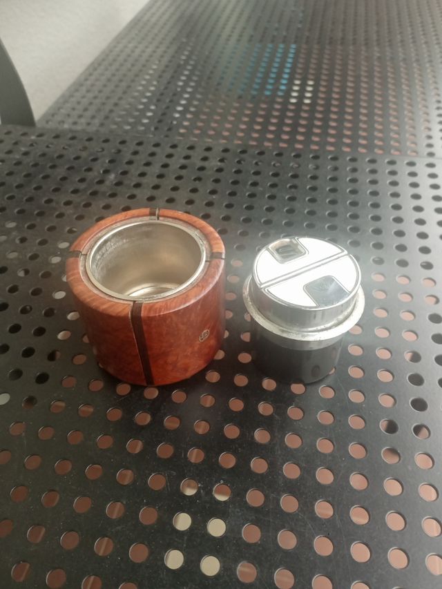 Accendino da tavolo vintage in legno