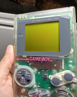Game Boy DMG-01 transparente