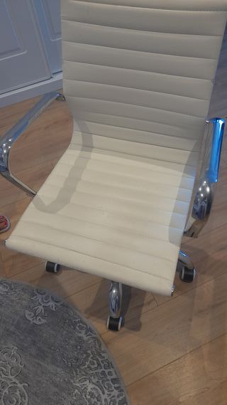 Silla oficina blanca piel sint.  