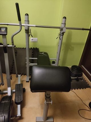Banco musculación + barra + pesas