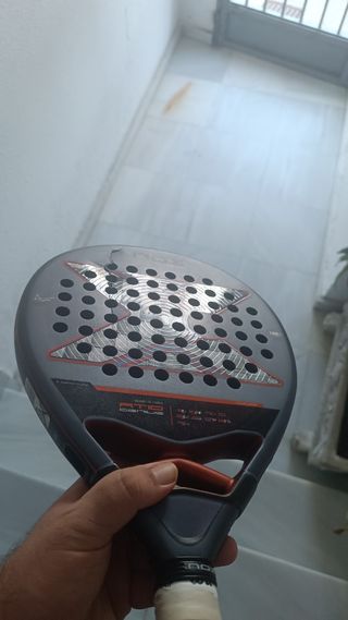 Pala pádel Agustín Tapia Genius 18k