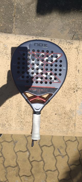 Pala pádel Agustín Tapia Genius 18k