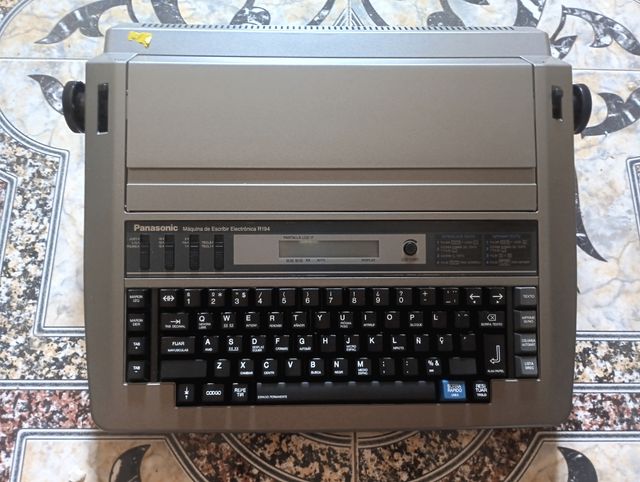Máquina escribir Panasonic R194