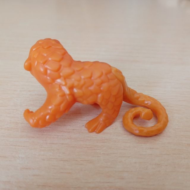 Pangolín Kinder Joy Natoons