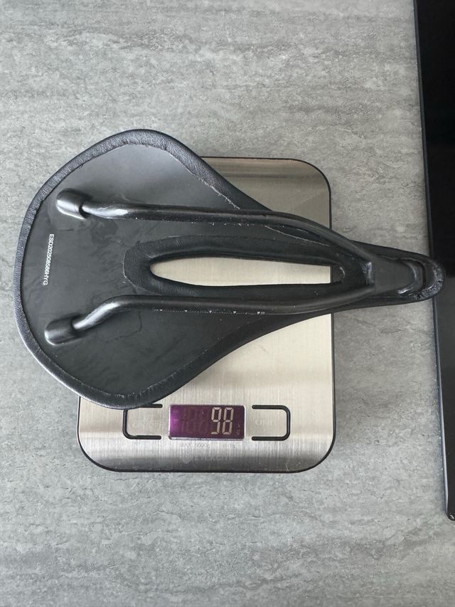 Sillín bici carbono