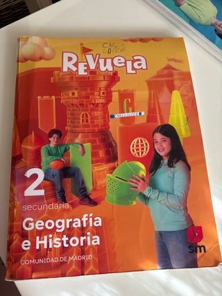 Geografía e Historia. 2 Secundaria. Revuela. Co...