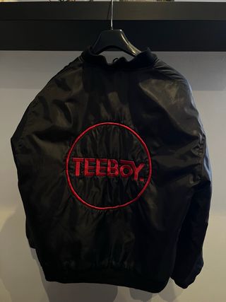 Chaqueta Tee Boy negra