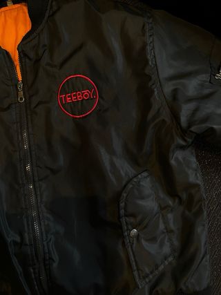 Chaqueta Tee Boy negra