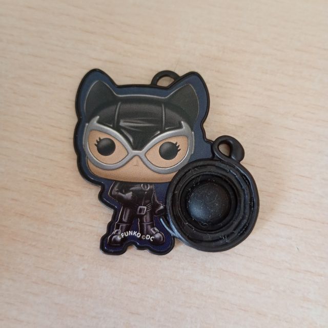 Pop-it Catwoman Kinder Joy Funko Pop