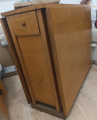 Mesa plegable madera.