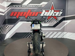 Kawasaki Z900 Verde - Moto