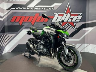 Kawasaki Z900 Verde - Moto