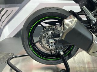 Kawasaki Z900 Verde - Moto