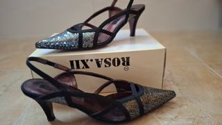 Zapatos tacón bajo Fiesta.