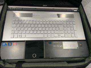 Acer i7 Aspire Preminun Alumin (18") 12GB Ram