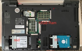 Acer i7, 12gb RAM -Alumin(caja)- (18"pantalla)
