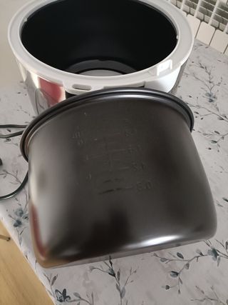 CookerMatic: Robot cocina,no tiene caja