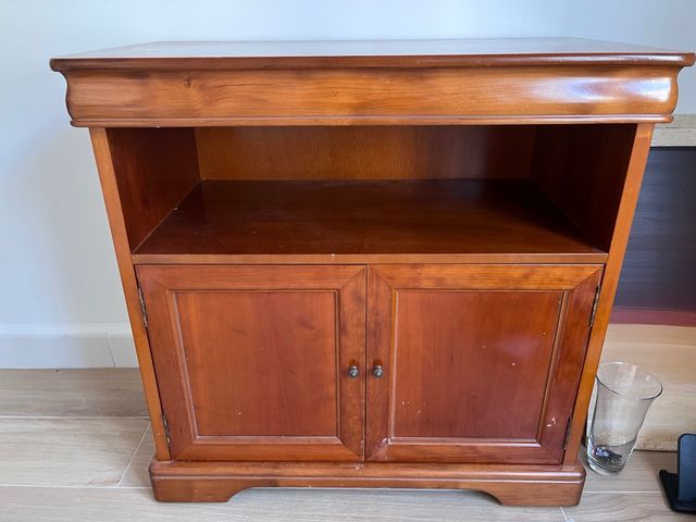 Mueble TV madera cerezo