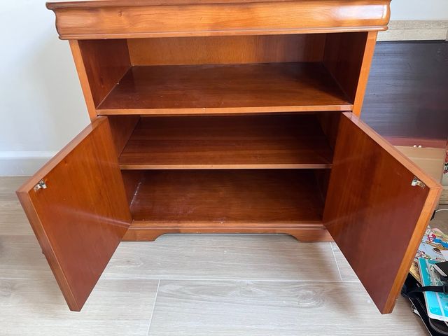 Mueble TV madera cerezo