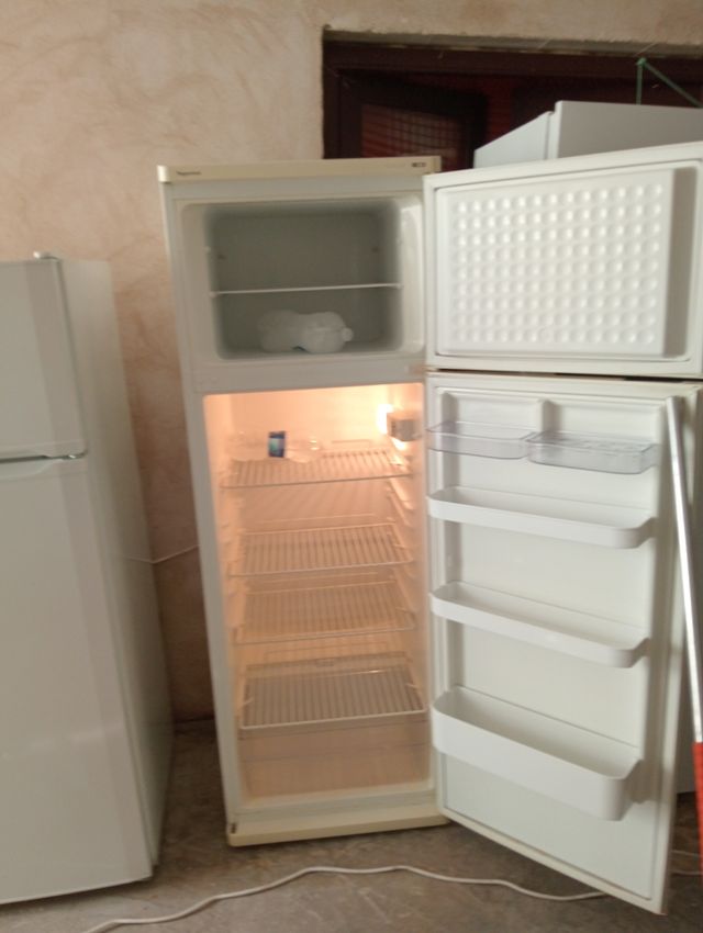 Frigorífico congelador marca Super