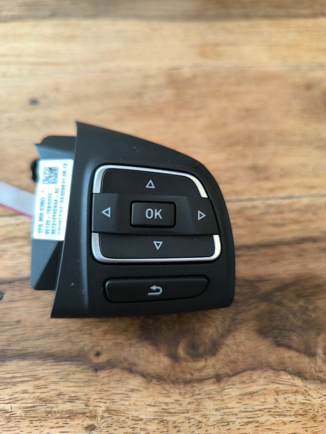 Mandos volante SEAT Leon 1P