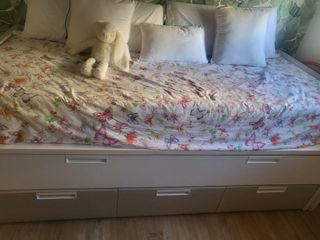 Cama nido infantil ,con tres cajoneras