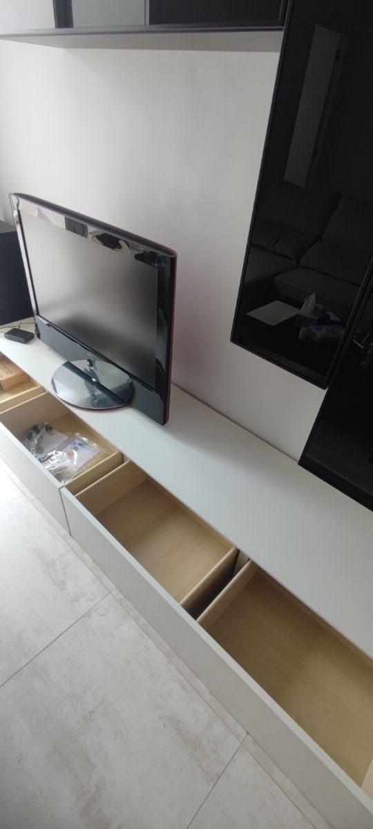 Mueble comedor moderno y compacto