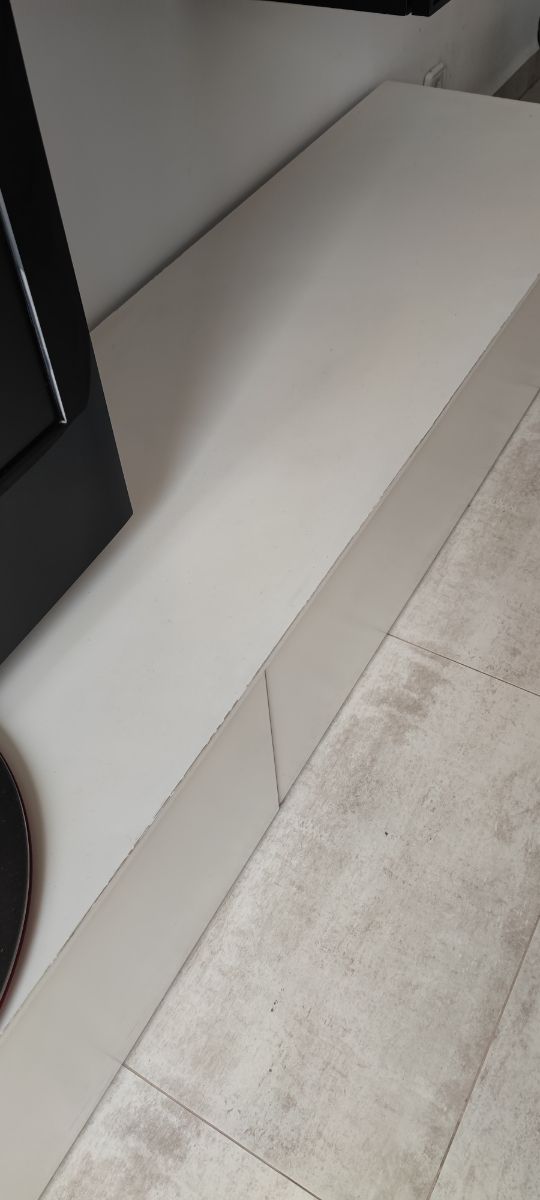 Mueble comedor moderno y compacto