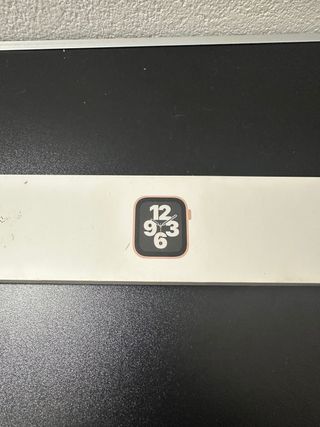Apple Watch SE 40 mm oro rosa solo sin correas 