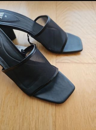 Sandalias Zara negras tacón bajo - 37
