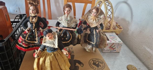 Muñecas Traje Regional - 7 piezas