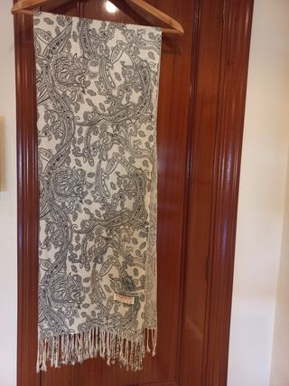 Pañuelo Pashmina beige y negro