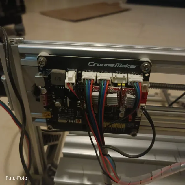 Máquina laser CNC 
Impresora 3D 
Fresadora CNC 