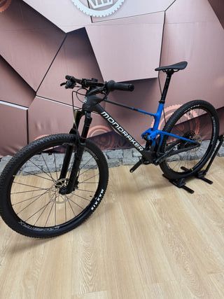 Mondraker F-Podium: Bicicleta MTB