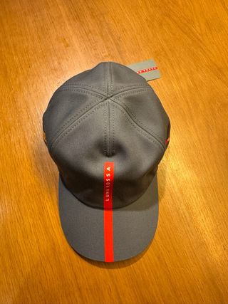 Gorra Prada Luna Rossa - Gris/Roja