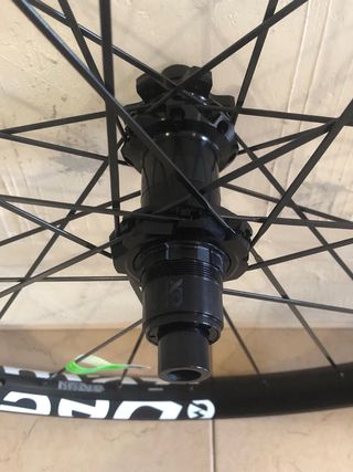 Rueda trasera Mavic EDeemax 27.5 XD 6T 35mm