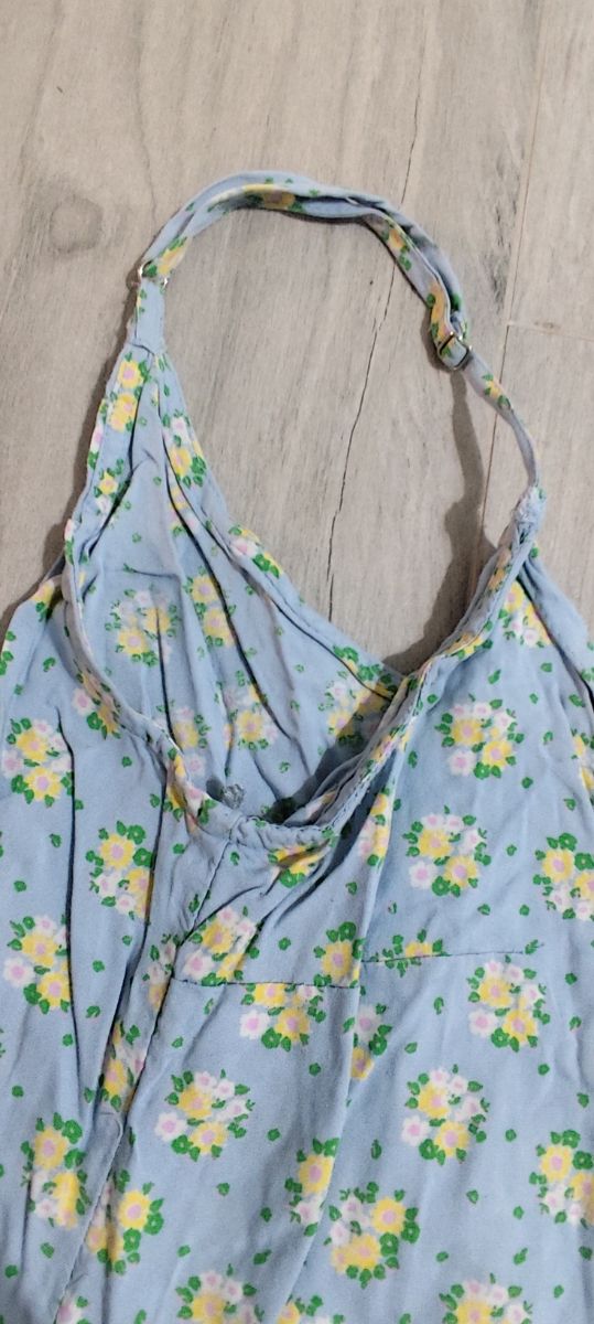 Peto Lefties azul claro con flores