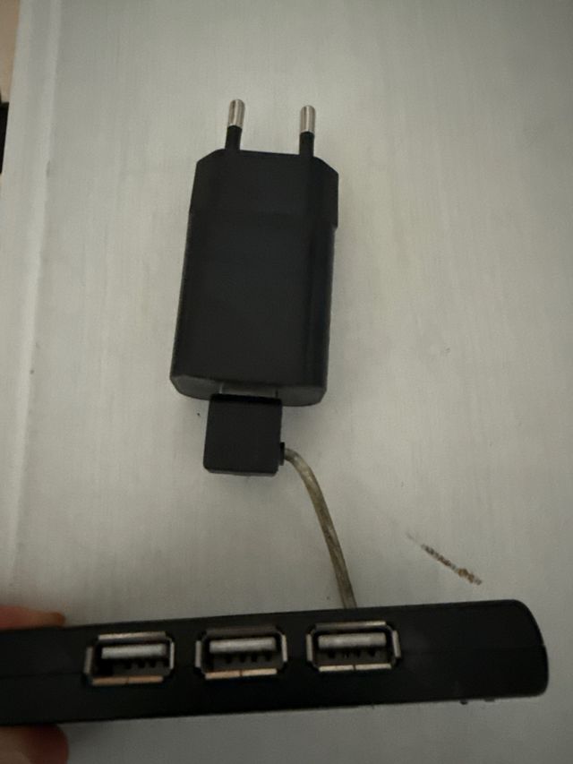 Cargador USB Trust 4 puertos