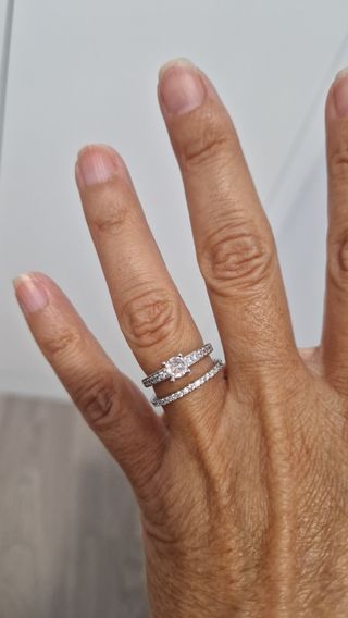 Anillo Attract Swarovski  Talla 58