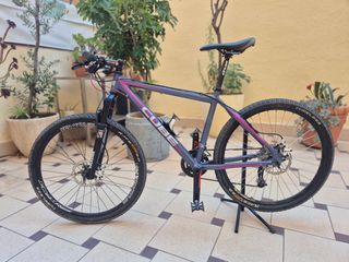 Bicicleta de montaña Cube