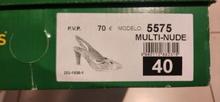 Pitillos-Zapatos rodados y dorados, talla 40