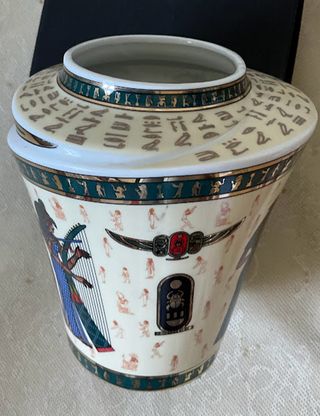 Vaso Egizio in Porcellana