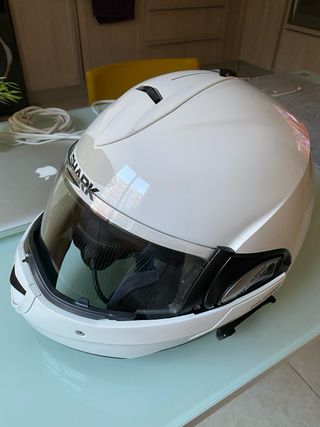 Casco moto Shark Evoline. 