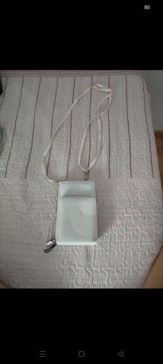 Bolso bandolera blanco, ajustable para ti.