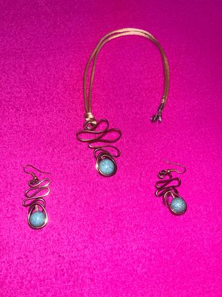 Conjunto collar y pendientes turquesa
