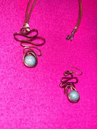 Conjunto collar y pendientes turquesa